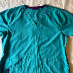 Carhartt women’s scrubs, worn twice. Light blue